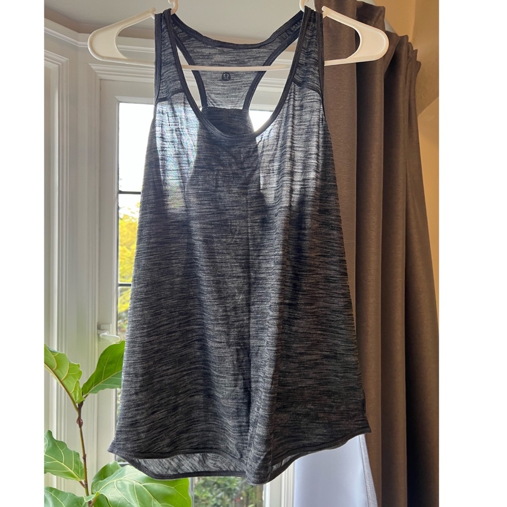 Lululemon x Barry’s 105 F Singlet in size 6
